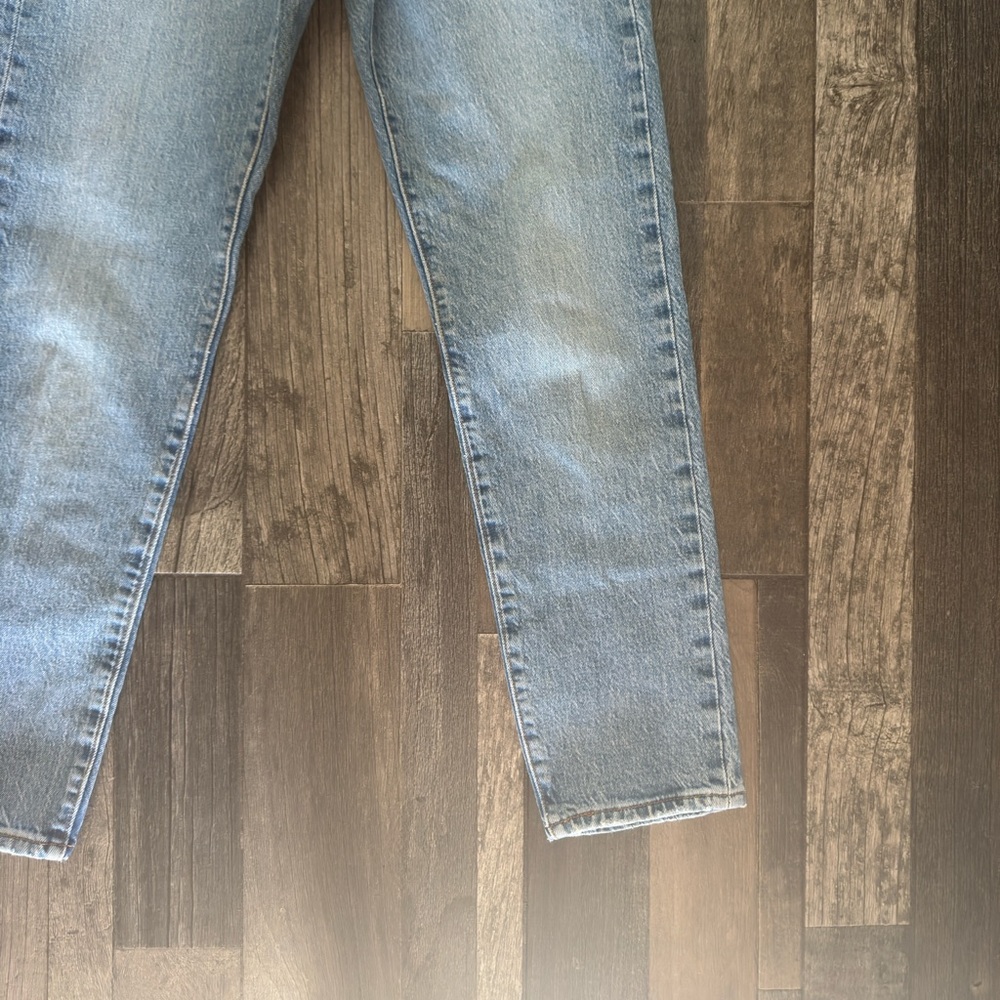 Levi’s - Picture 5 of 8